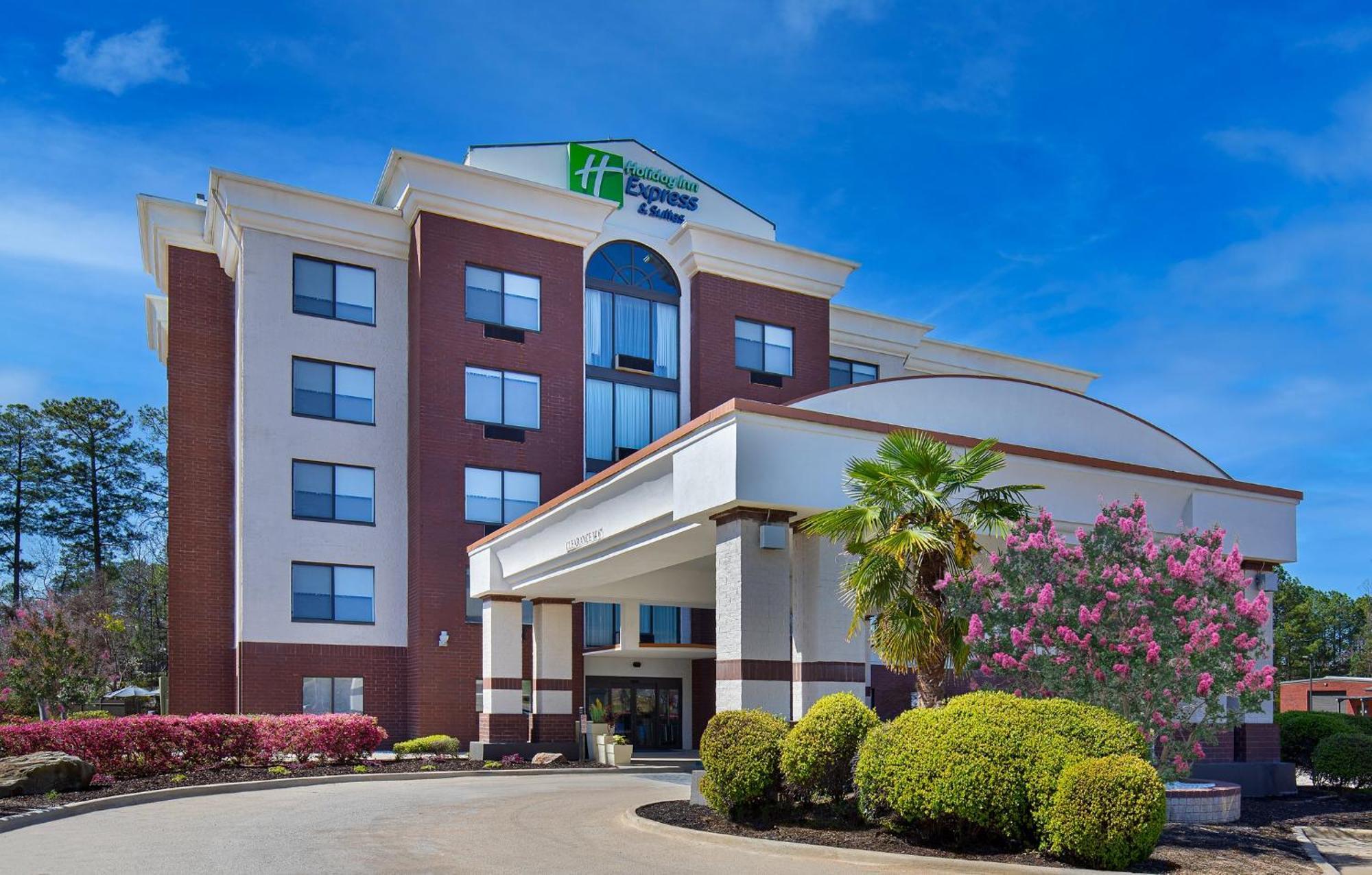 Holiday Inn Express Hotel & Suites Birmingham - Inverness 280 By Ihg Εξωτερικό φωτογραφία