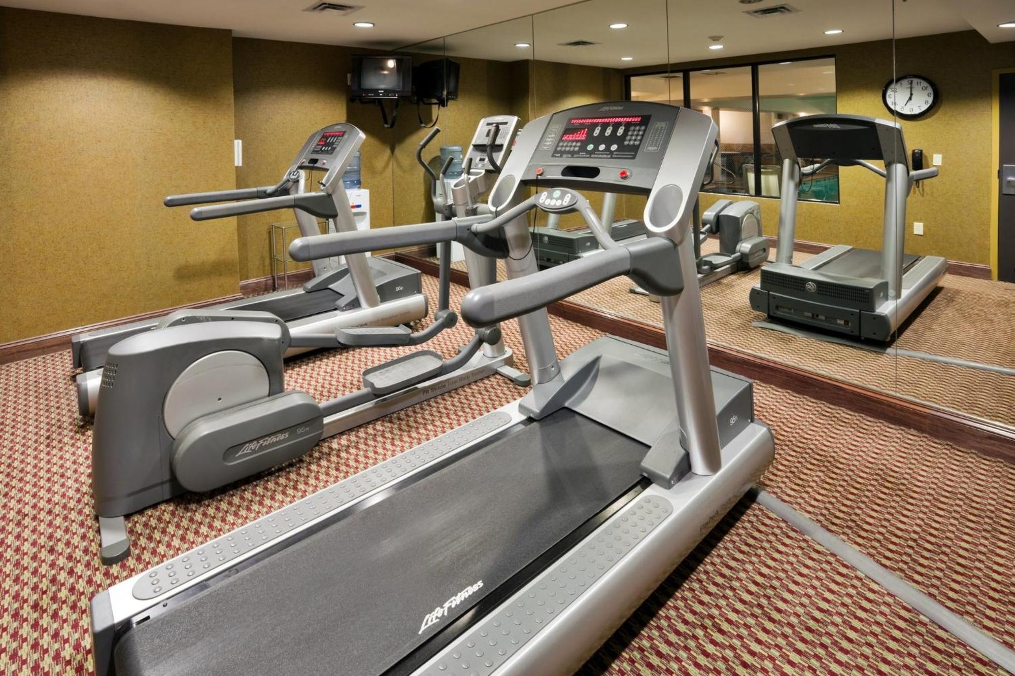 Holiday Inn Express Hotel & Suites Birmingham - Inverness 280 By Ihg Εξωτερικό φωτογραφία